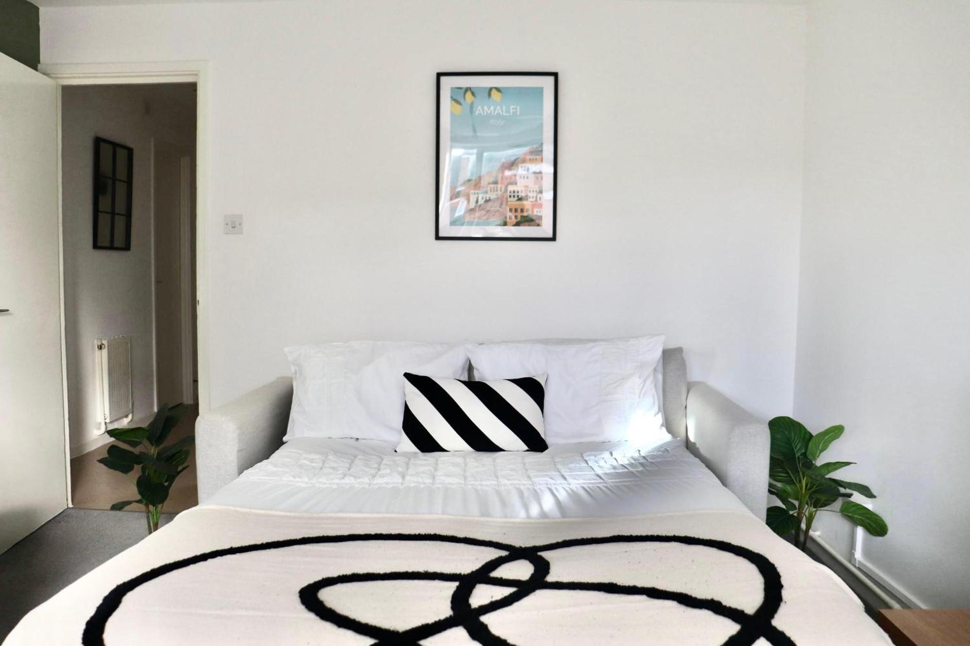 Stunning Apartment, Sleeps 4, Central London, 1 Bedroom, Zone 1, Kennington - Open For Business Stays, Long Stays And Families Relocating Eksteriør billede
